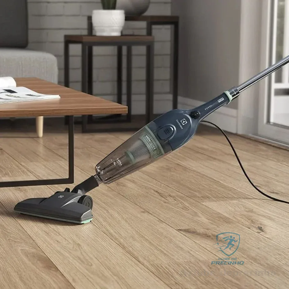 Aspirador de Pó Vertical com Fio Portátil de mão 2 em 1 potente  Electrolux 1450W STK15 127V