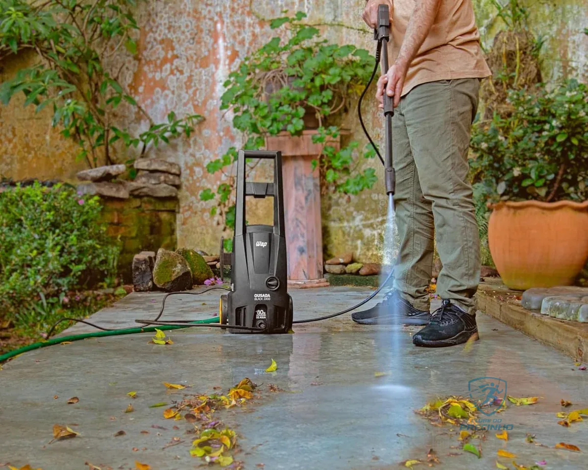 WAP Lavadora de Alta Pressão Ousada Black 2200, Potência Elétrica 1500W, Pressão Máxima 1750 Psi e Vazão 324 L/h 220V
