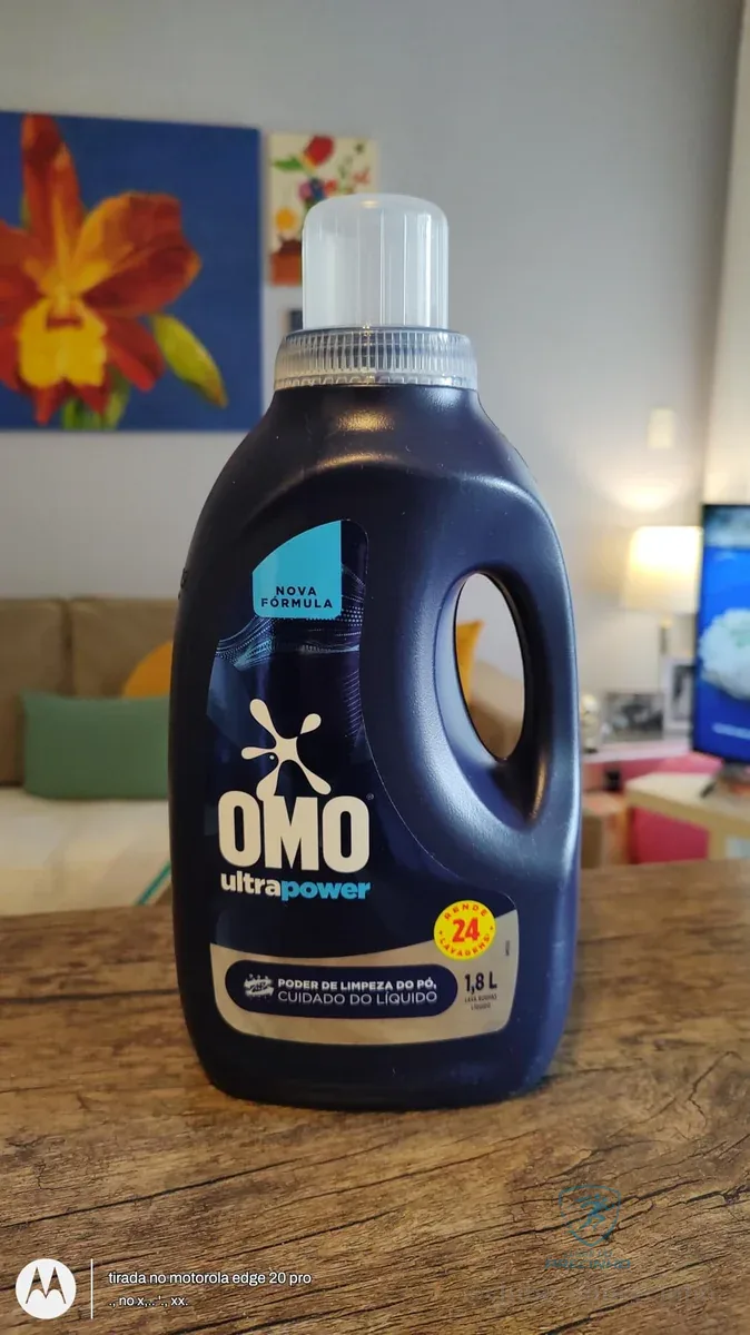 OMO Lava-Roupas Líquido Omo Ultra Power Frasco 1 8L