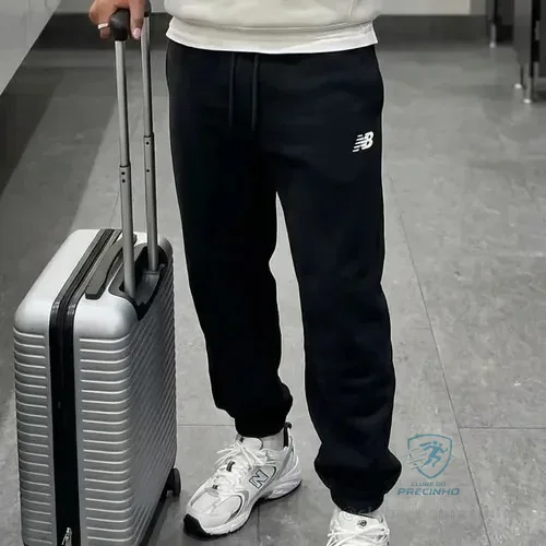 Calça New Balance Masculina Moletom Original Com Bolsos Preto M