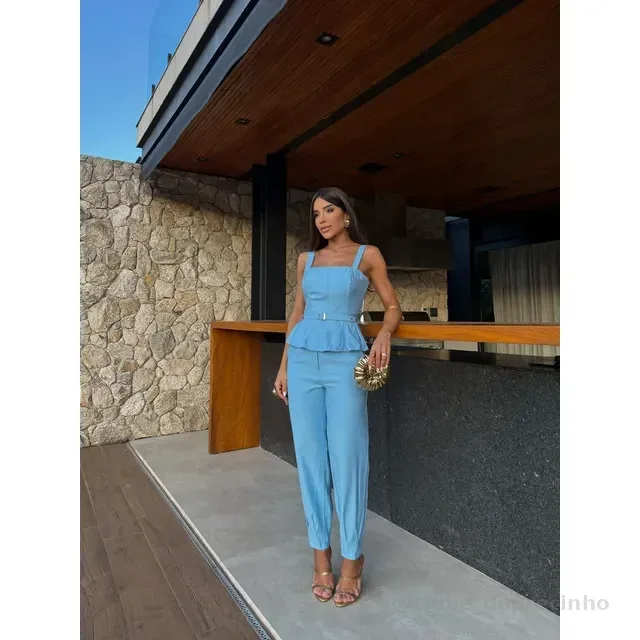 Conjunto Feminino Blusinha E Calça Alfaiataria Casual Básico