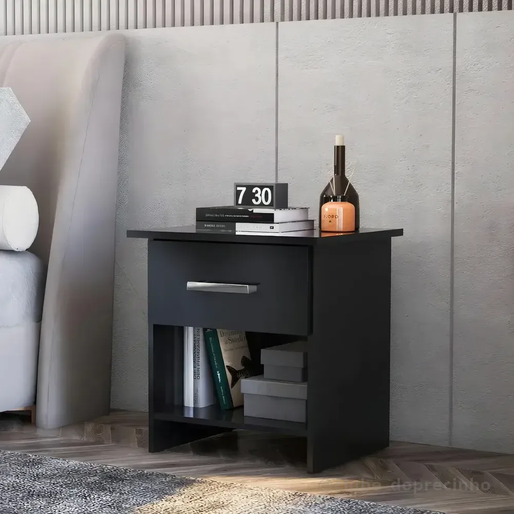 Mesa De Cabeceira Com Pés Ditália 1 Gaveta MDP 50cm Cor Preto Brilhante