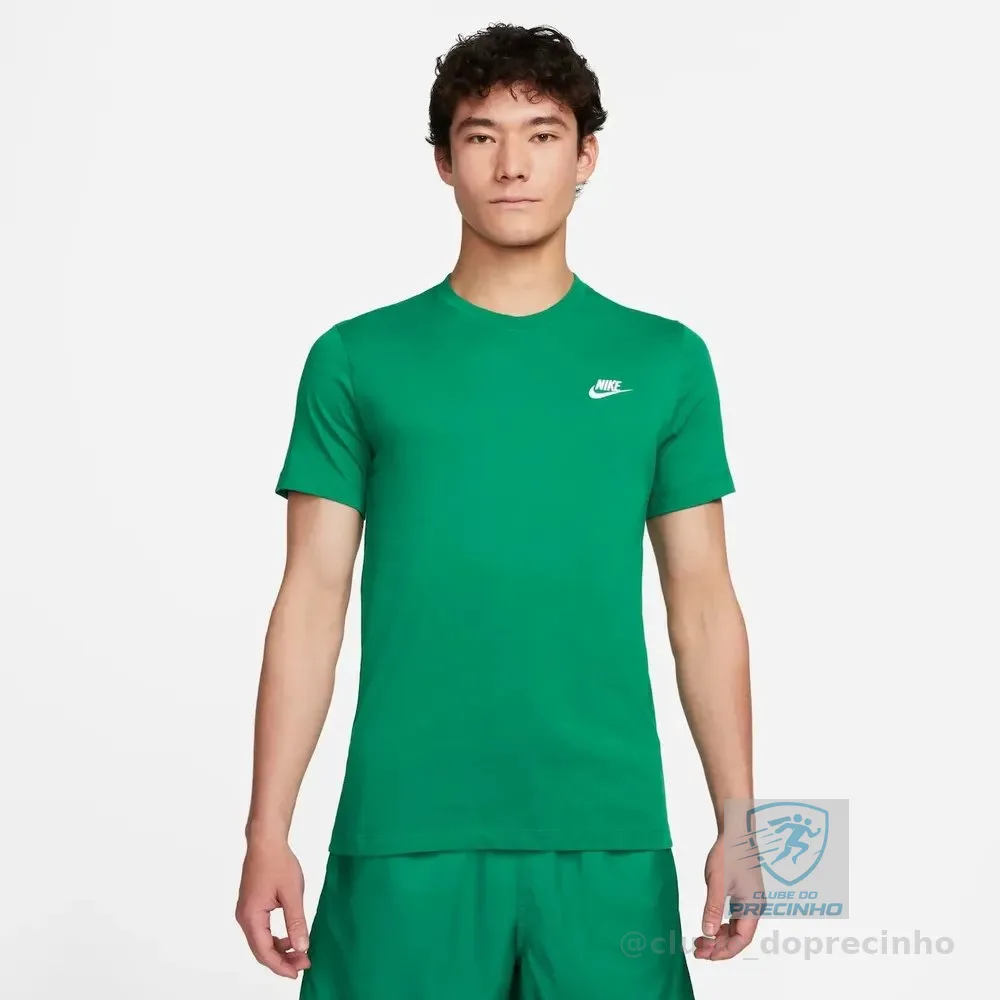 Camiseta Nike Sportswear Club Masculina Verde-escuro P