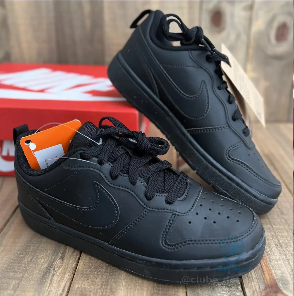NIKE ALL BLACK PARA CRIANÇADA, bom que não suja tanto 😉