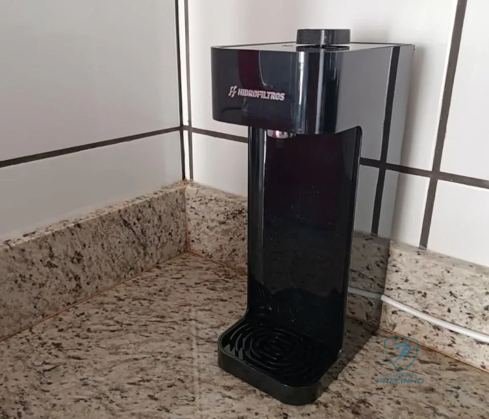 Hidrofiltros - Purificador de Água Facile com Refil C3 Elimina Cloro, Odores e Sabores Cor Preto Hidrofiltros