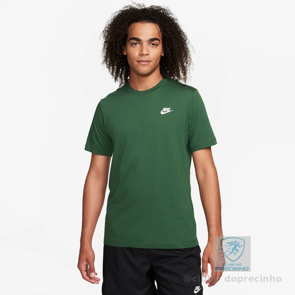 Camiseta Nike Sportswear Club Masculina