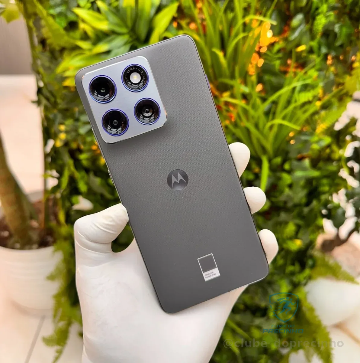 Smartphone Motorola Edge 70 5g - 256gb 24gb (8gb Ram + 16gb Ram Boost), Ultrafino, 3 Cameras 50mp, Tela 1.5k Extreme Amoled 120hz - Preto