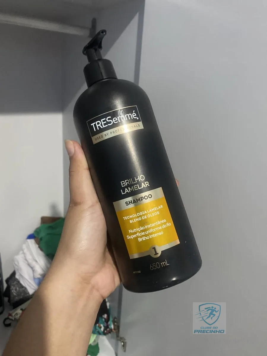 TRESemmé Brilho Lamelar Shampoo 650 ML