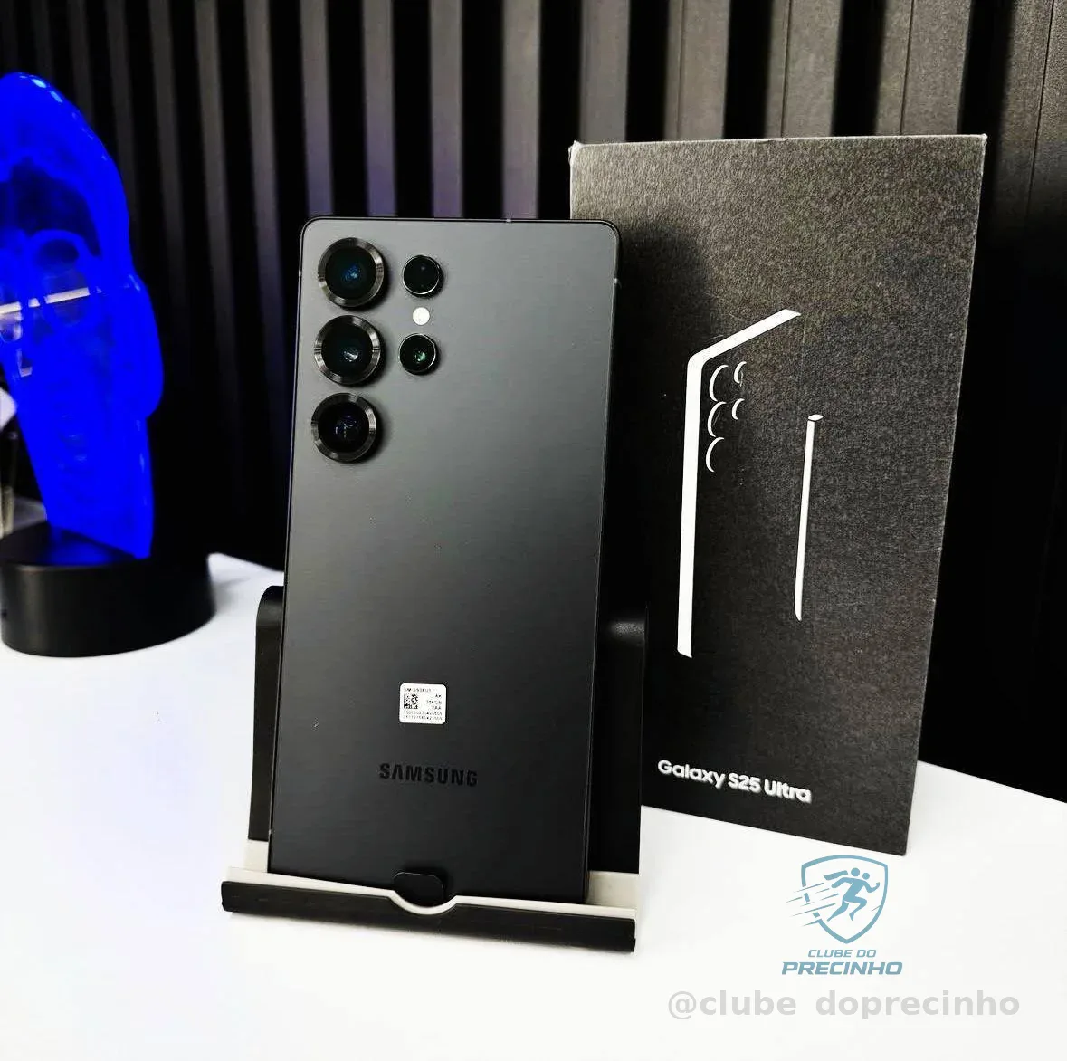 Samsung Celular Galaxy S25 Ultra 5G, 256GB, 12GB RAM, Câmera Quádrupla de 200+50+10+50, Tela Grande de 6.9" (Titânio JetBlack)