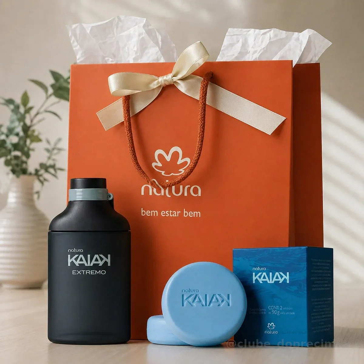 Kit Presente Kaiak - Sacola Presente M - Deo Colônia Extremo 100ml - 2 Sabonetes Barra Corpo E Barba 90g