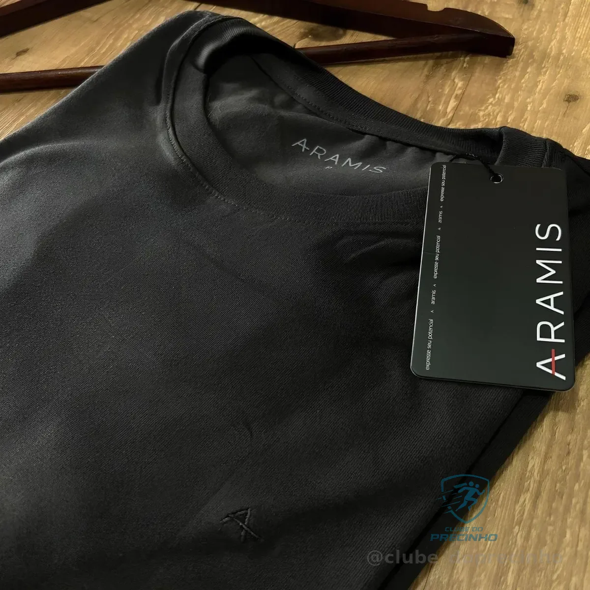 Camiseta Aramis Básica Preto