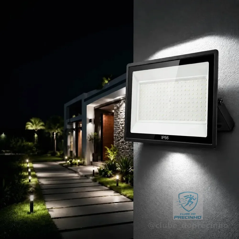Refletor Led Super Potente 1500w Holofote Bivolt Ip66 6500k 127/220v Preto Branco-frio