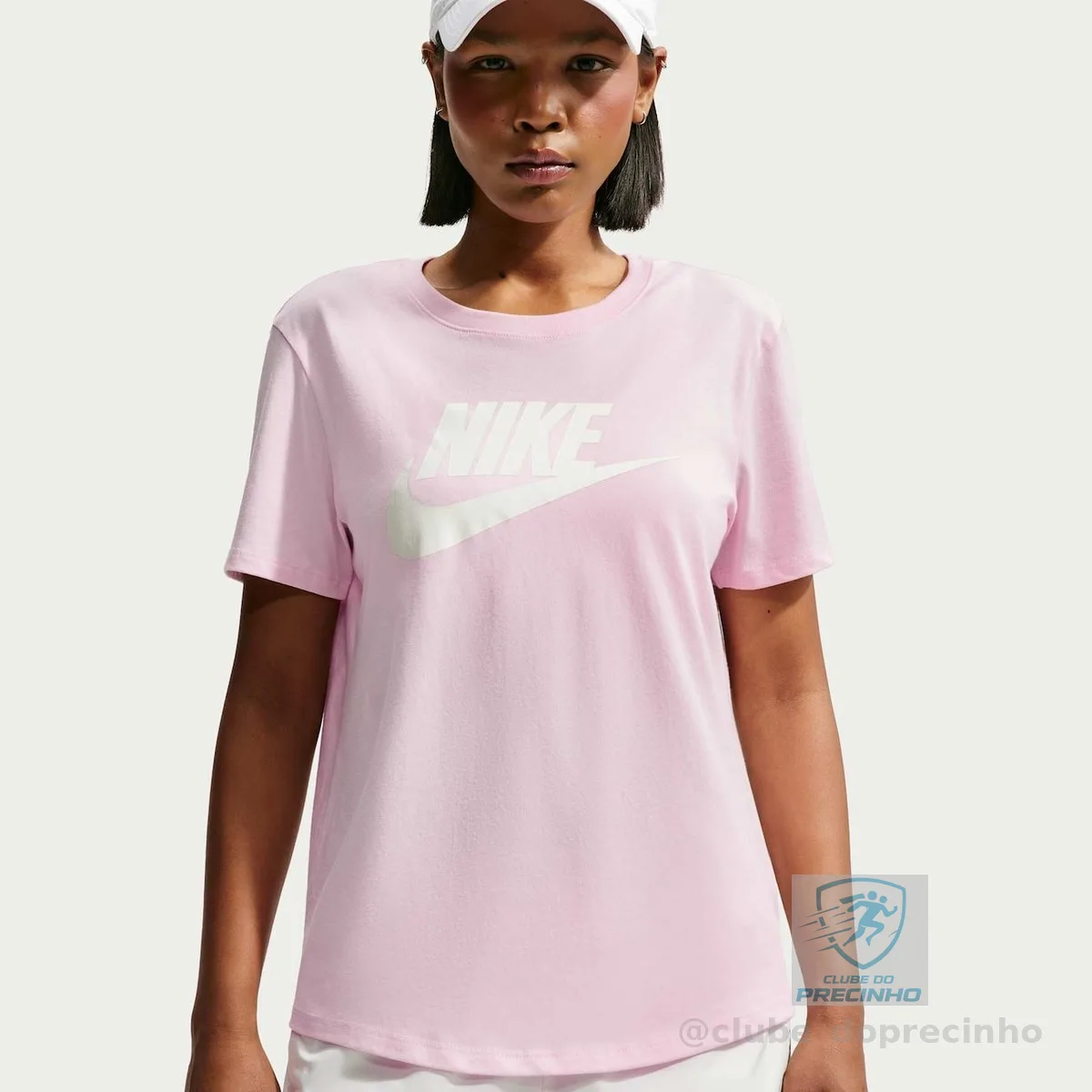 Camiseta Nike Sportswear Essentials Feminina