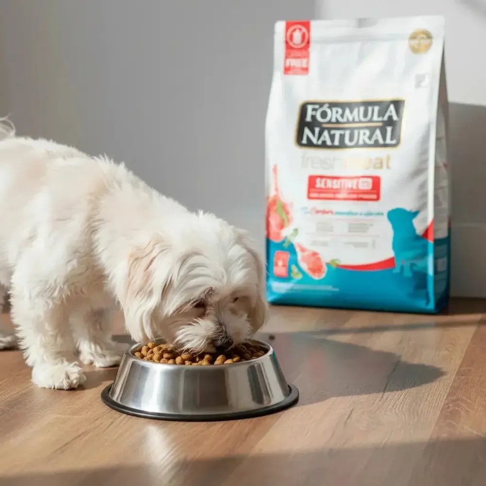 Fórmula Natural Fresh Meat Fórmula Natural Fresh Meat Sensitive Para Cães Adultos de Mini e Pequeno Portes Sabor Cordeiro Cão Adulto Seca