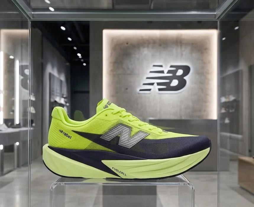 Tênis New Balance Fuelcell Rebel V5 - 35, 36, 39, 40, 41, 42 e 44