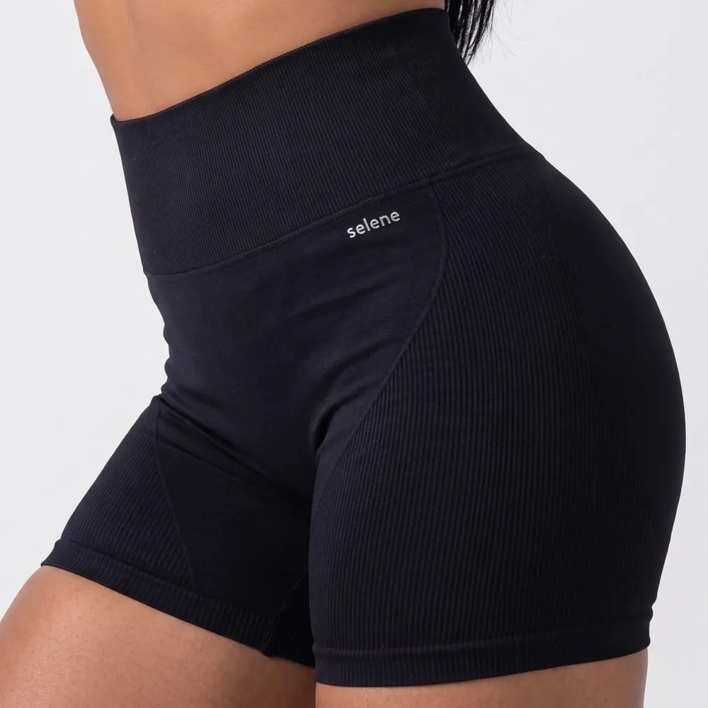 Short Academia Feminino Poliamida Selene Zero Transparência Preto Short Fitness Short Esportivo Short Legging Short Selene Short Poliamida Shortinho Gg Short Zero Transparência