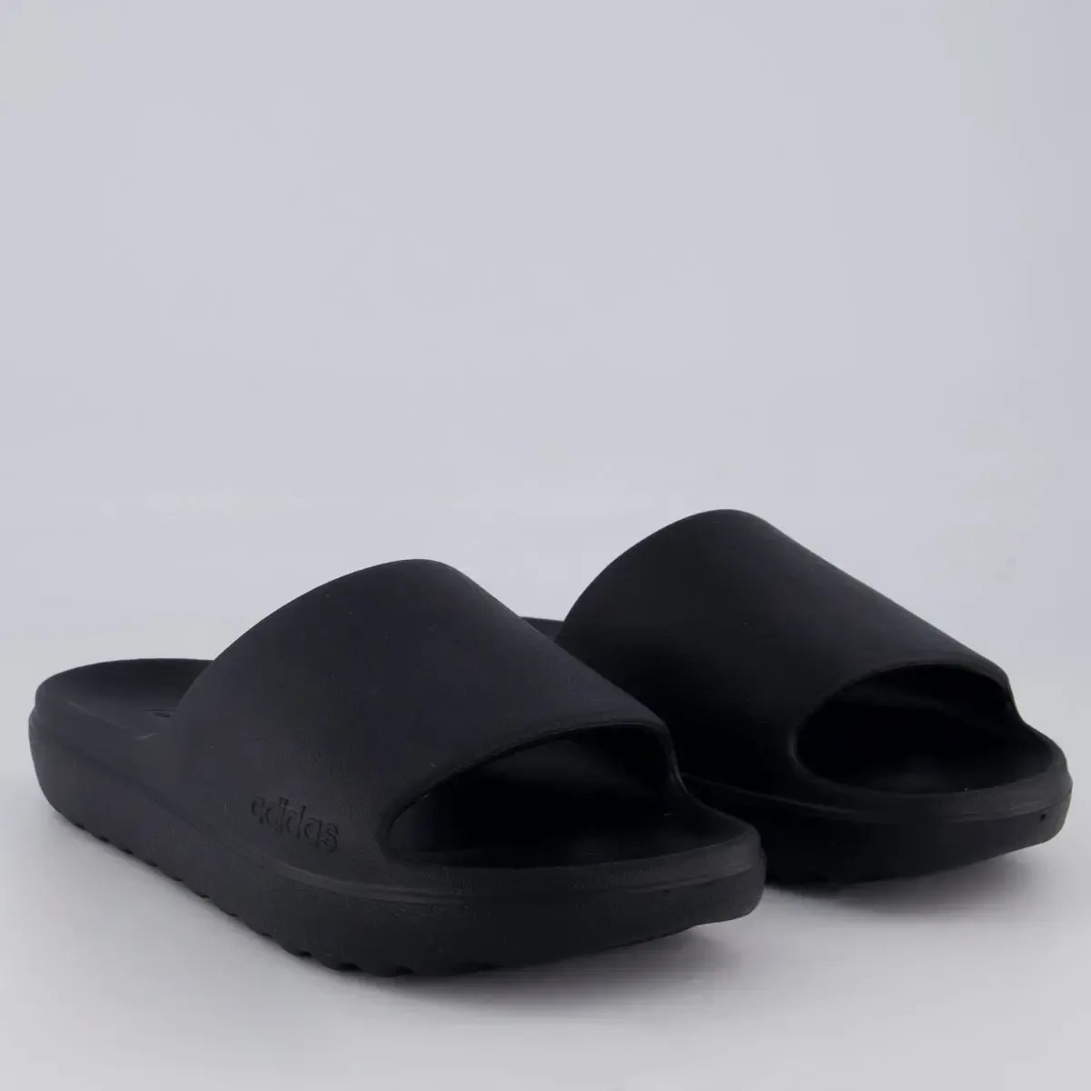 Chinelo Adilette Lumia - 34 ao 45