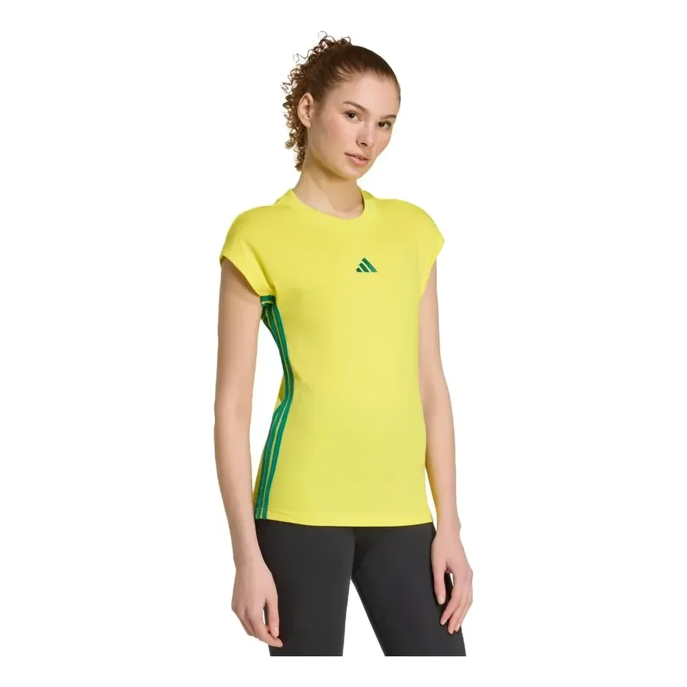 Camiseta Malha Simples Essentials Três Listras adidas Amarelo