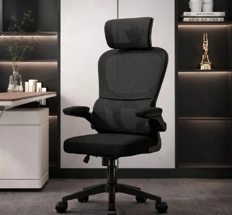 Cadeira de Escritório Ergonômica preta Giratória com Apoio Lombar e Braços Ajustáveis - LARUNO