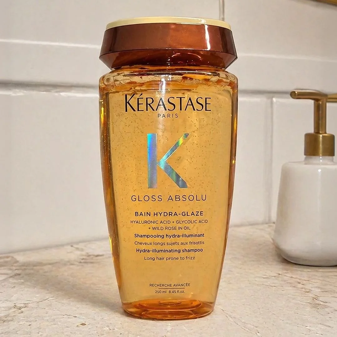 Kérastase, Shampoo Iluminador, Gloss Absolu, Hydra-Glaze, para todos os tipos de cabelos, com ácido hialurônico, ácido glicólico e óleo de rosa silvestre e ação antifrizz, 250ml