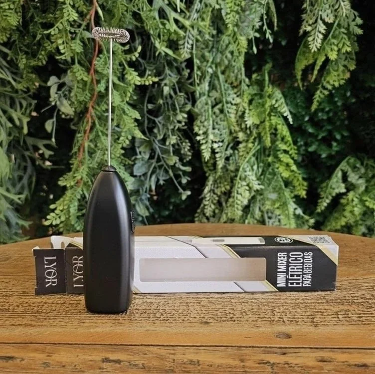 LYOR - Mini Mixer Misturador Elétrico para Bebidas - Inox e Plástico Preto - Eficiente e Compacto para Batidas e Misturas Rápidas