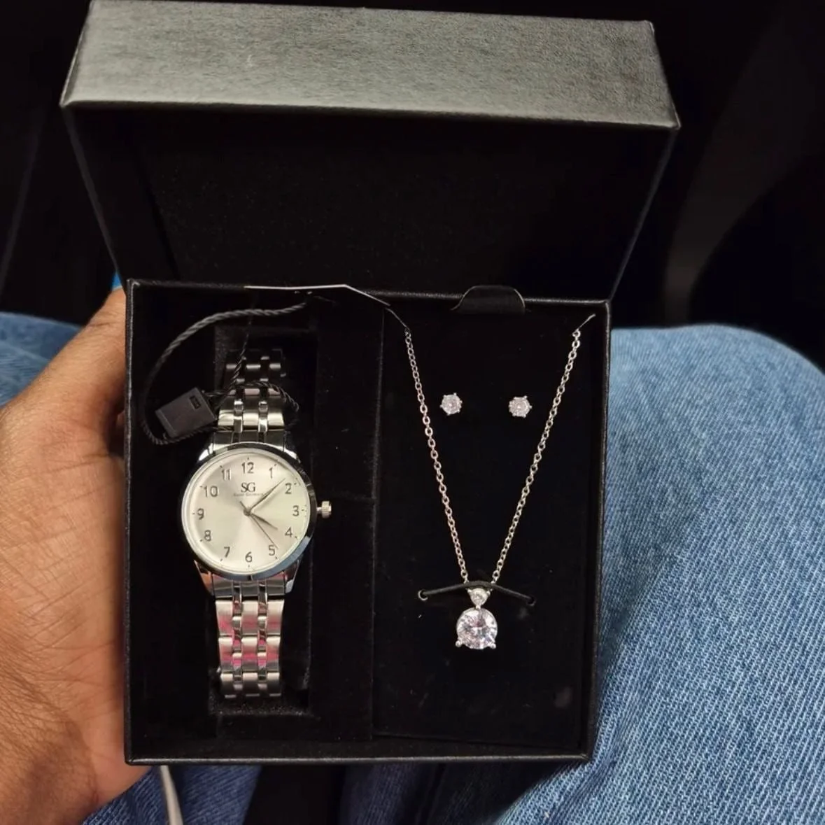 Kit Relógio Colar Brincos Prata Feminino Saint Germain 28 Mm Prateado