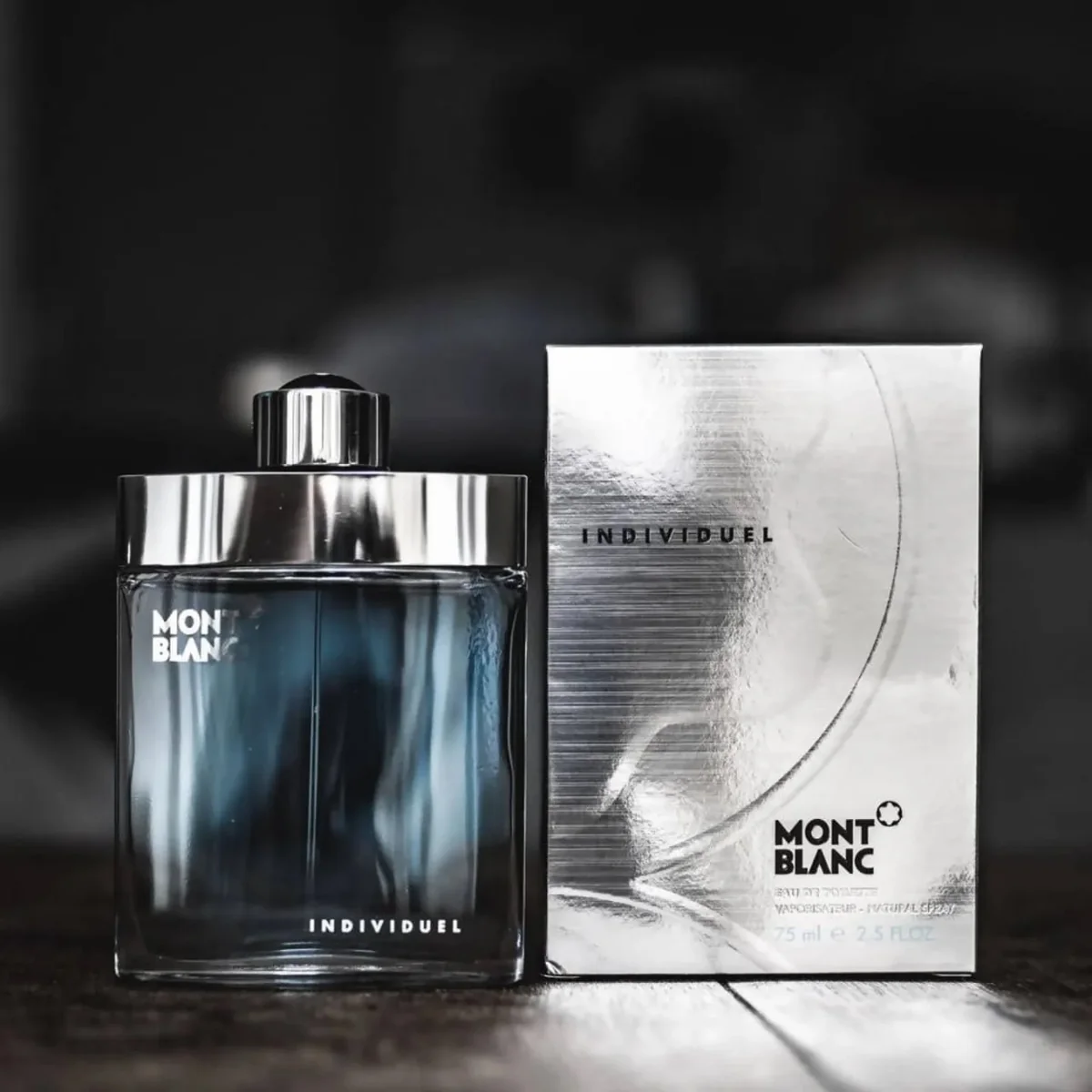 VOLTOU O PERFUMAÇO DA MONTBLANC, individuel