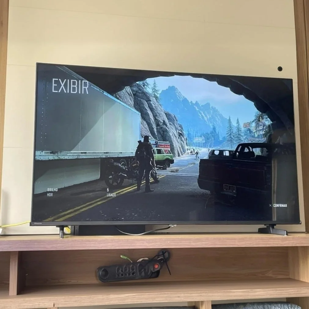 Hisense Smart TV UHD 4K QLED 75" Polegadas 75Q6QV com HDR10+, Dolby Atmos, Sports Mode, Game Mode Plus e Compatível com Alexa