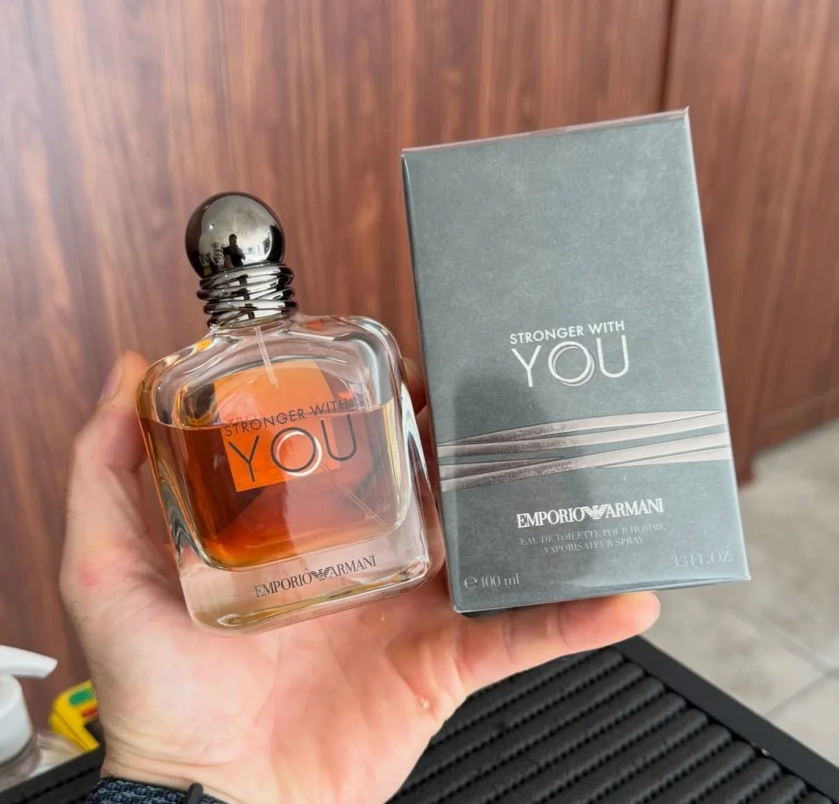 Armani Beauty, Stronger With You Eau de Toilette, Giorgio Armani Perfume Masculino, Fragrância Fougère Amadeirada com Notas Sálvia, Castanha, Baunilha e Lavanda