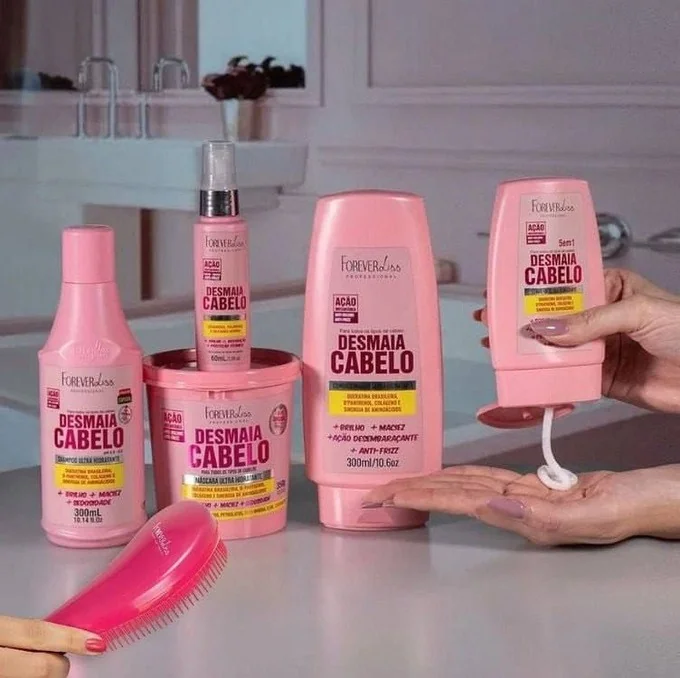 Kit Desmaia Cabelo Completo Forever Liss Escova Cabelo 1150 Ml