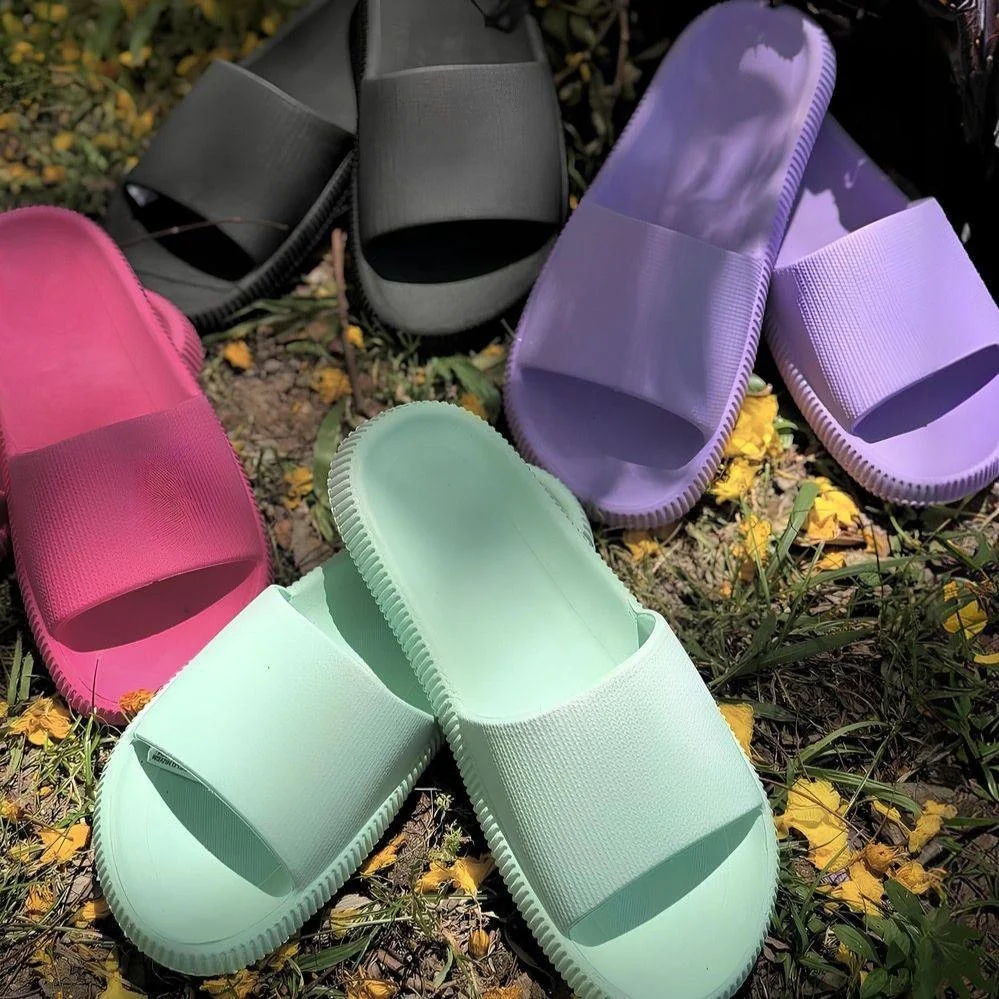 Chinelo Slide Nuvem Confort Anatômico